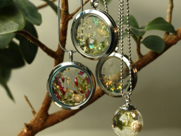 Medaillon Blüten Labradorit Moos Edelstahl Kette